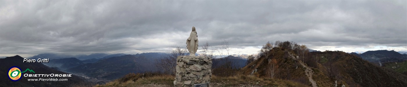 57 Ampia panoramica dalla Madonnina del Monte Costone.jpg